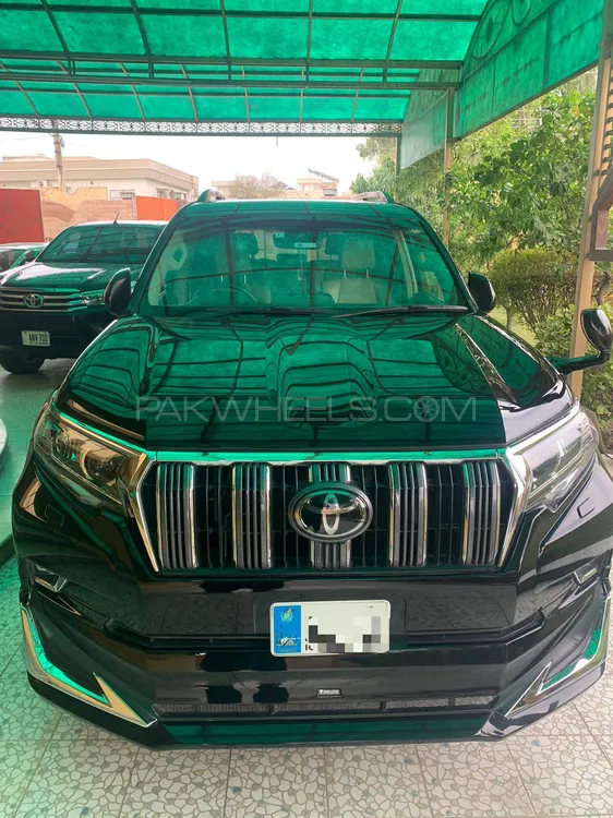 Toyota Prado 2017 for Sale in Peshawar Image-1