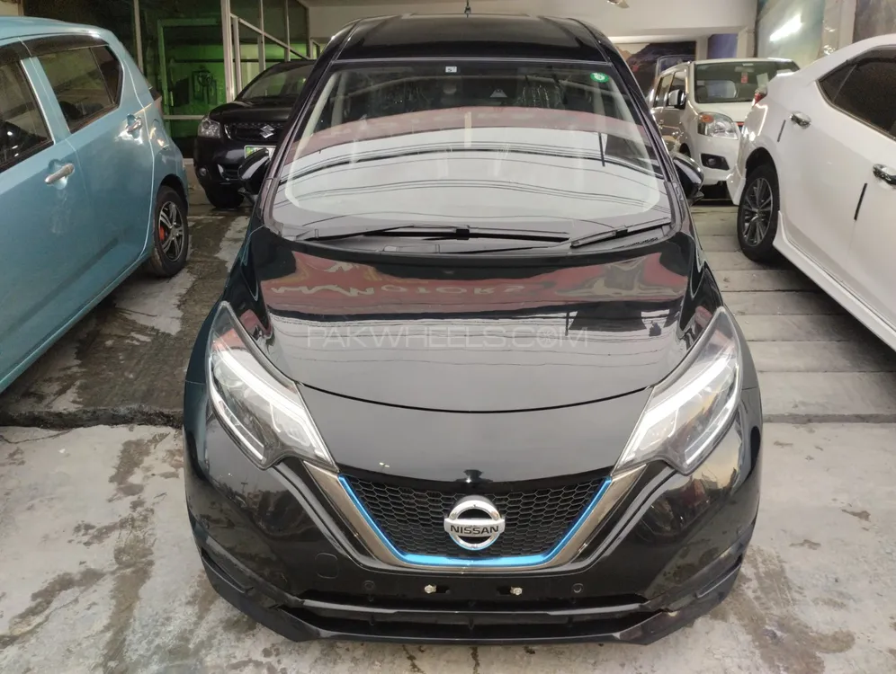 Nissan Note 2019 for Sale in Lahore Image-1