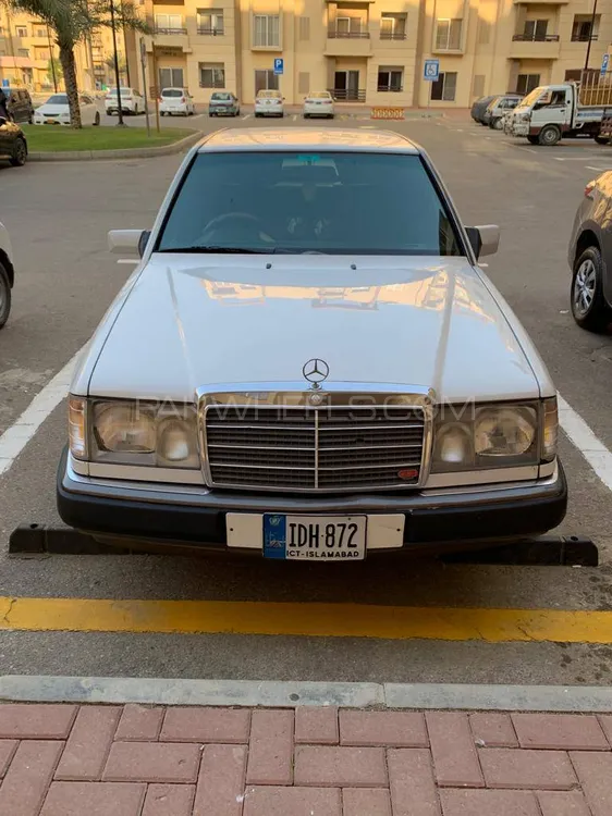 Mercedes Benz E Class 1990 for Sale in Karachi Image-1