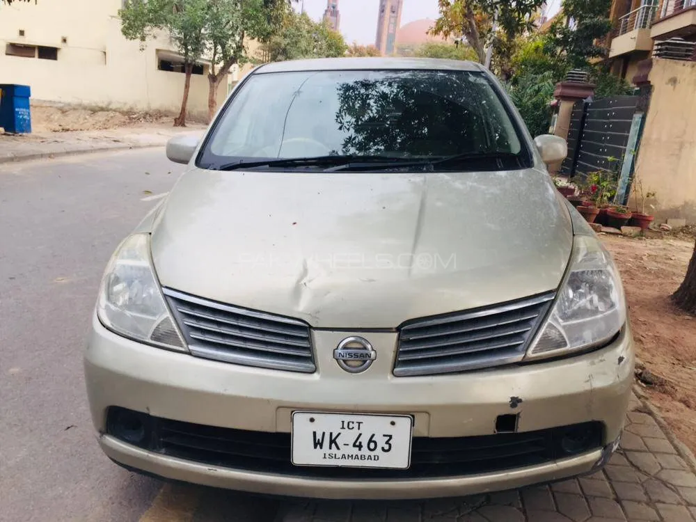 Nissan Tiida 2007 for Sale in Lahore Image-1