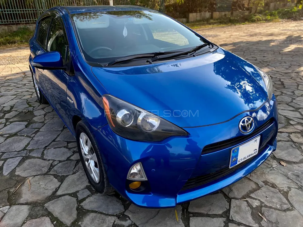 Toyota Aqua 2013 for Sale in Islamabad Image-1