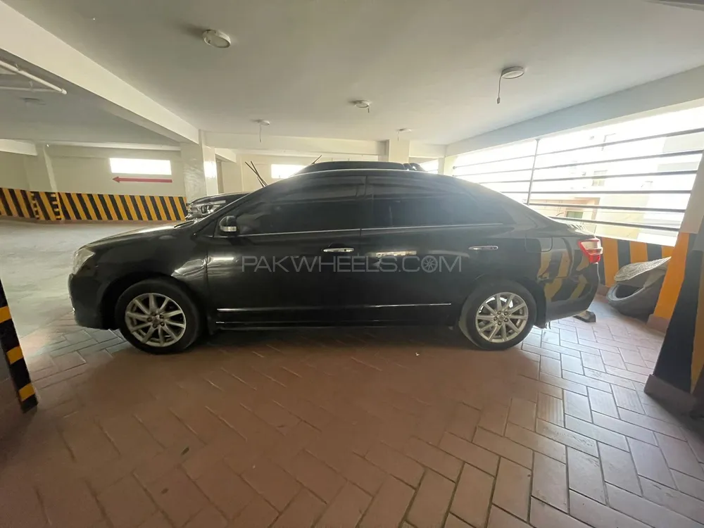 Toyota Premio 2010 for Sale in Karachi Image-1