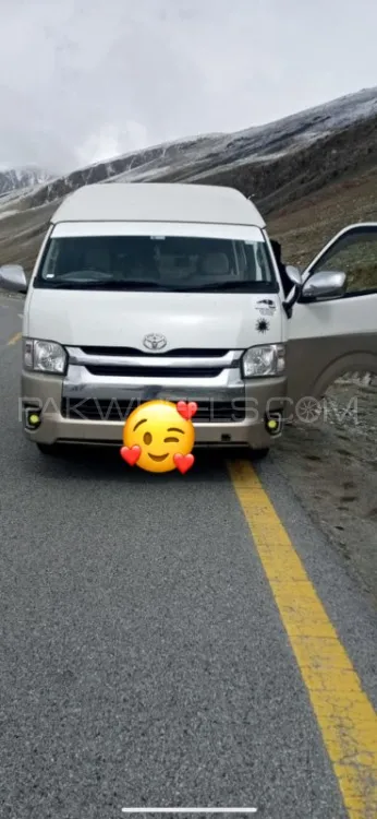 Toyota Hiace 2017 for Sale in Faisalabad Image-1