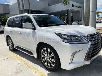 Lexus LX Series 2017 for Sale in Karachi Image-1