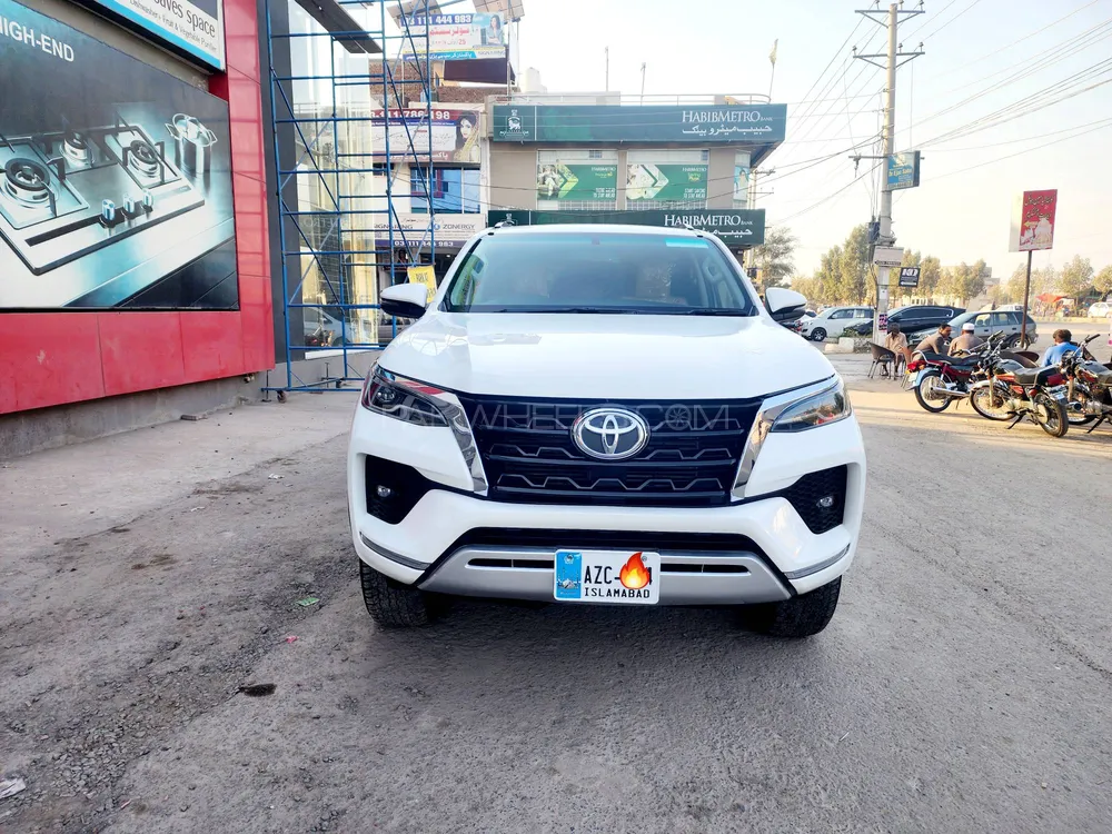Toyota Fortuner 2021 for Sale in Multan Image-1