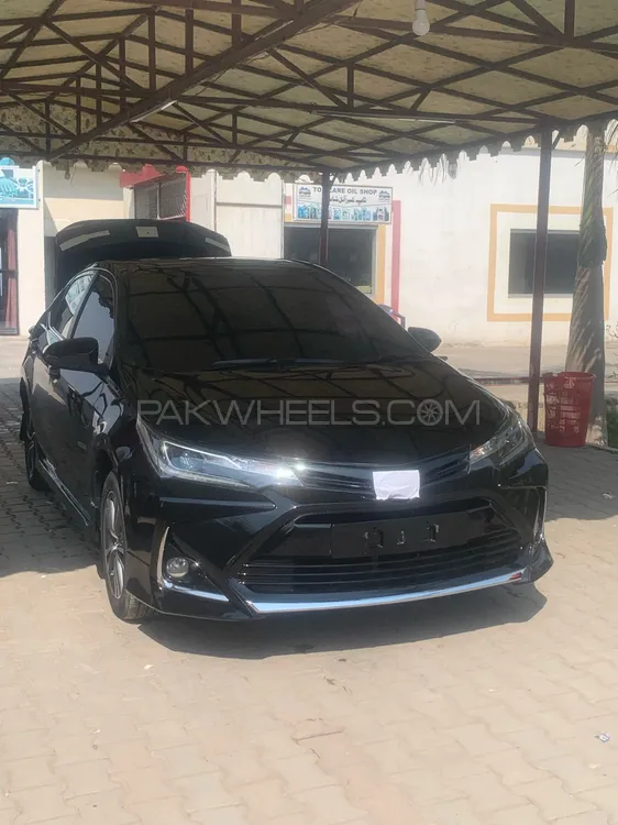 Toyota Corolla 2019 for Sale in Mandi bahauddin Image-1