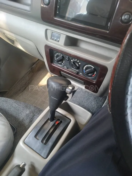 Suzuki APV 2006 for Sale in Lahore Image-1