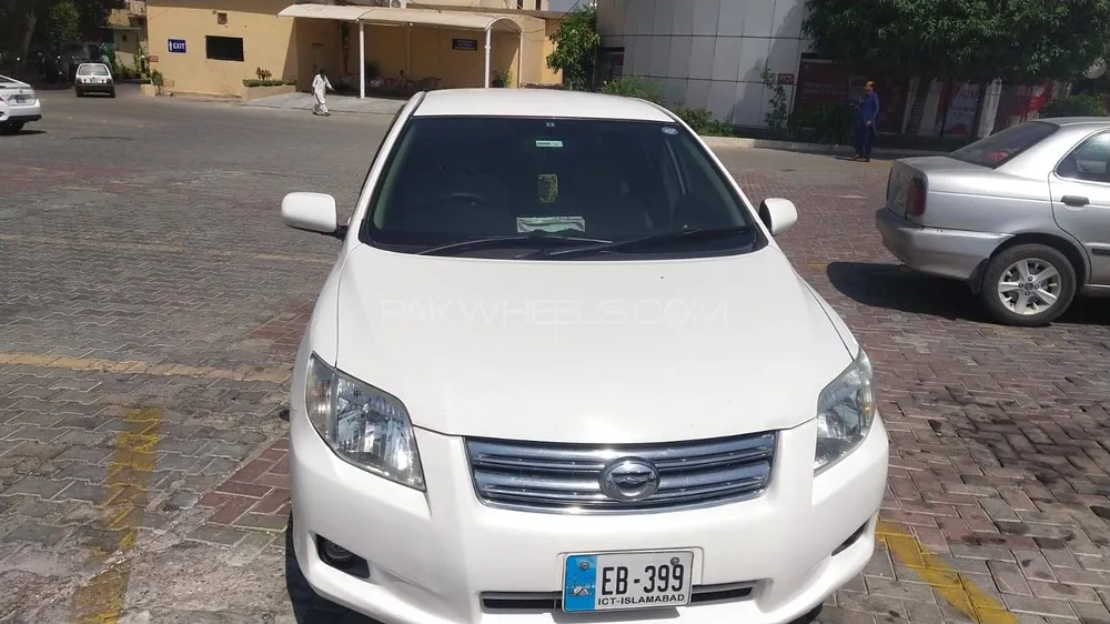 Toyota Corolla Axio 2007 for Sale in Attock Image-1