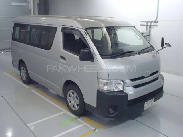 Toyota Hiace 2017 for Sale in Lahore Image-1