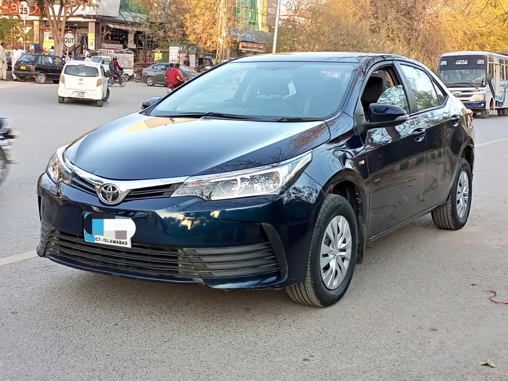 Toyota Corolla 2019 for Sale in Islamabad Image-1