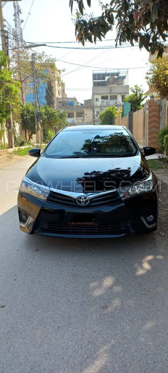 Toyota Corolla 2017 for Sale in Peshawar Image-1