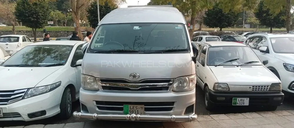Toyota Hiace 2013 for Sale in Islamabad Image-1