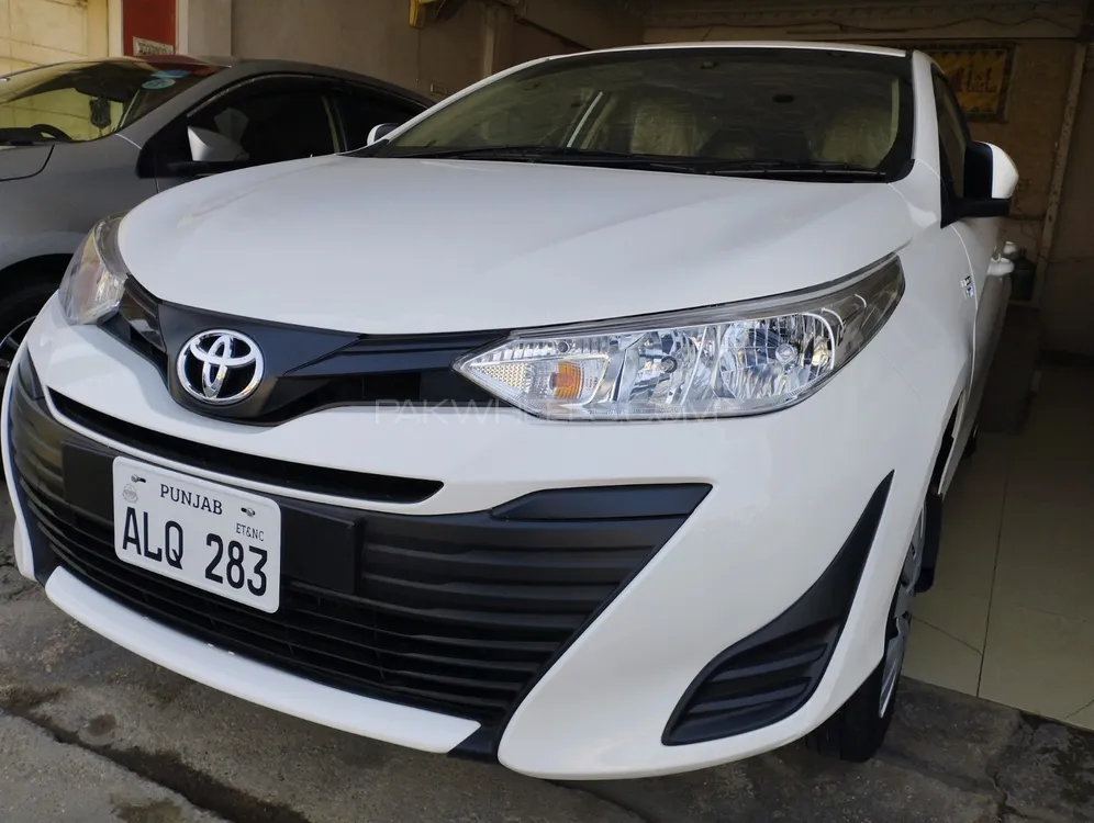 Toyota Yaris 2022 for Sale in Multan Image-1