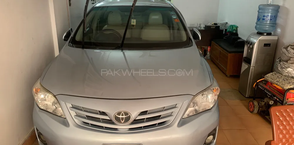 Toyota Corolla 2013 for Sale in Karachi Image-1