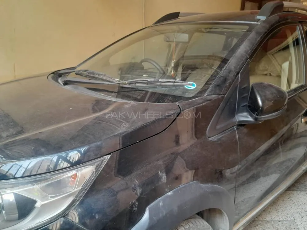 Honda BR-V 2017 for Sale in Lahore Image-1