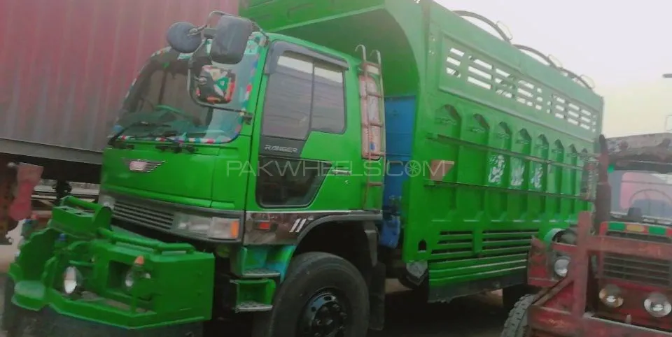 Hino 300 Series 2007 for Sale in Lahore Image-1