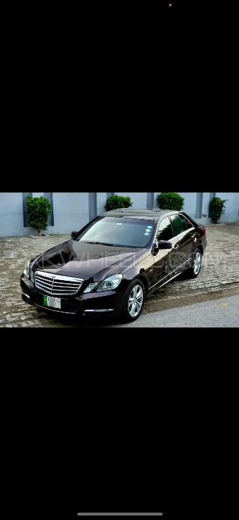 Mercedes Benz E Class 2011 for Sale in Lahore Image-1