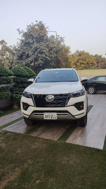 Toyota Fortuner 2021 for Sale in Lahore Image-1