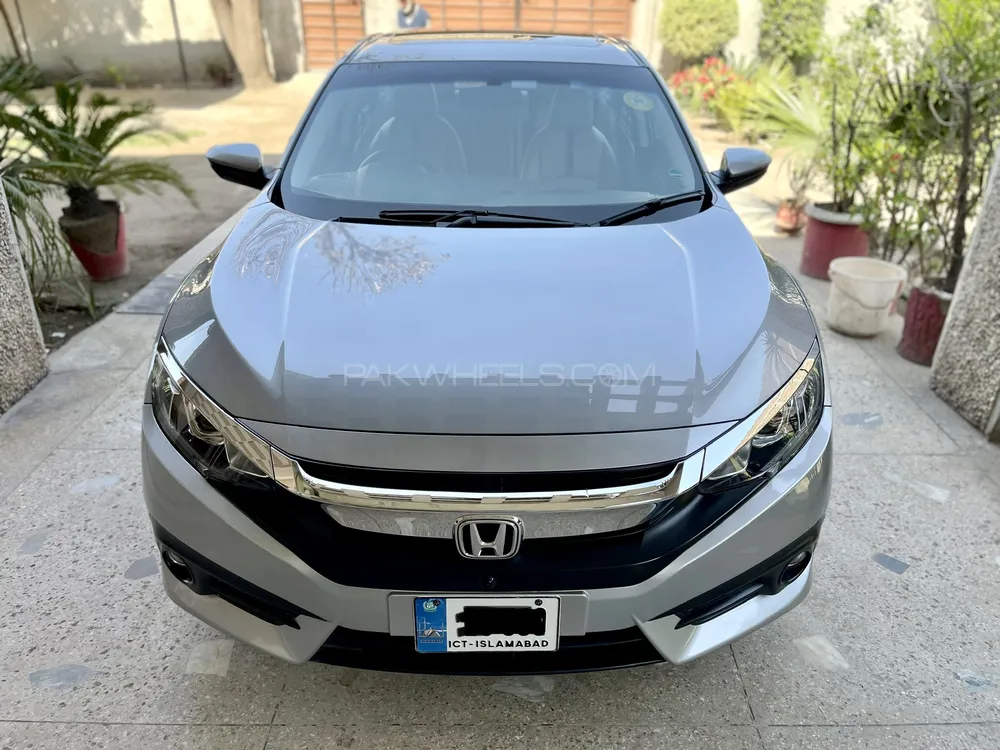Honda Civic 2018 for Sale in Peshawar Image-1