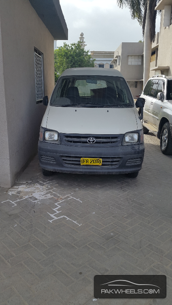 Toyota Town Ace 2005 for Sale in Karachi Image-1