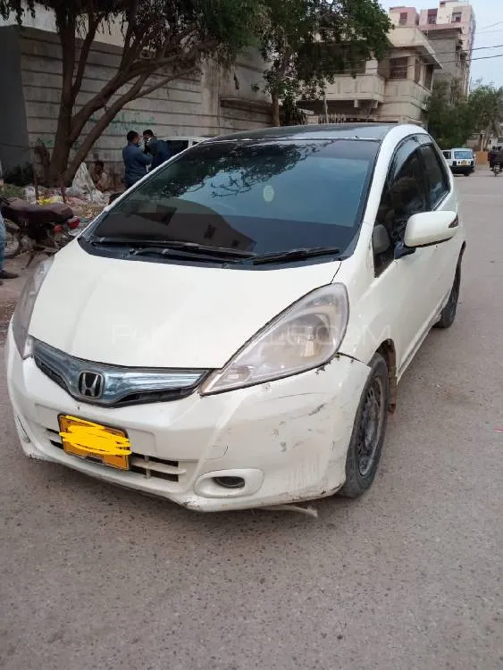 Honda Fit 2011 for Sale in Karachi Image-1