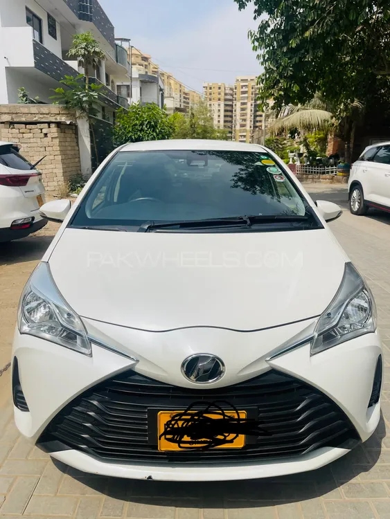 Toyota Vitz 2019 for Sale in Karachi Image-1