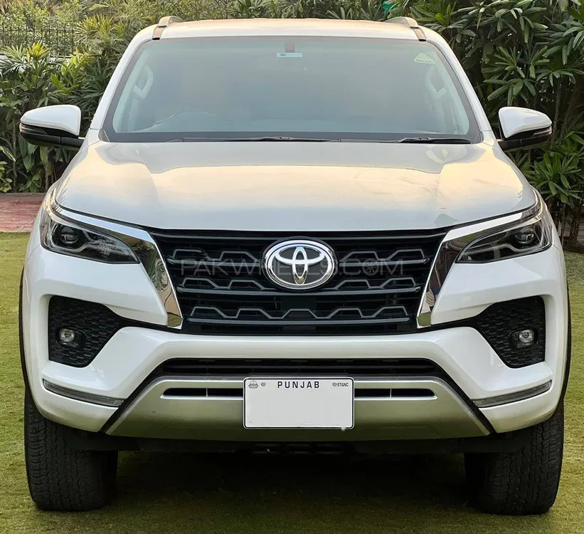 Toyota Fortuner 2021 for Sale in Lahore Image-1