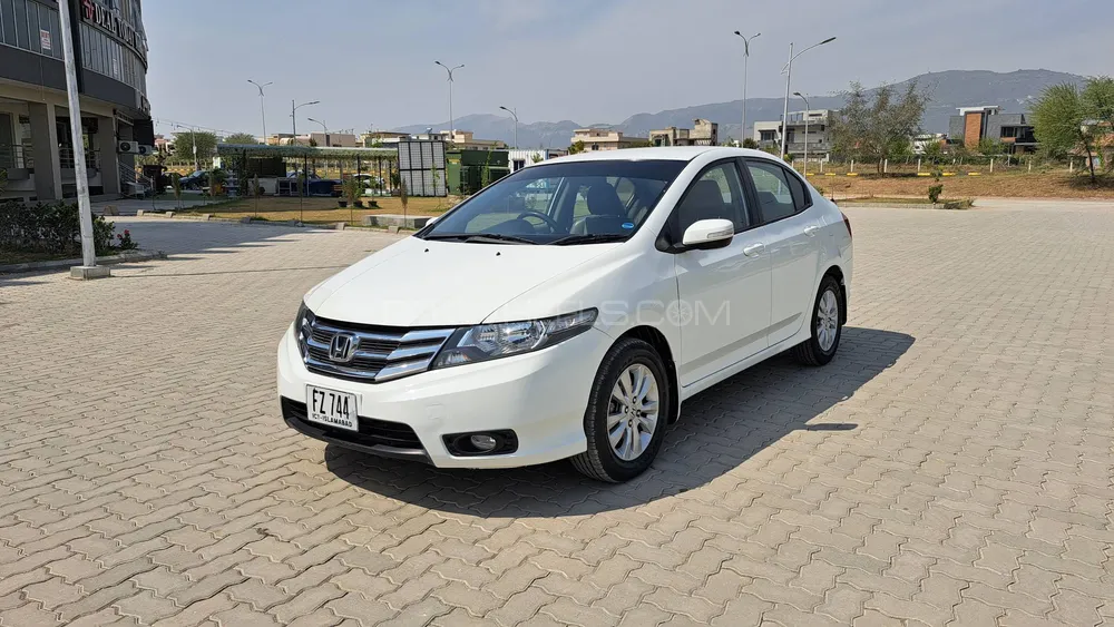 Honda City 2015 for Sale in Islamabad Image-1