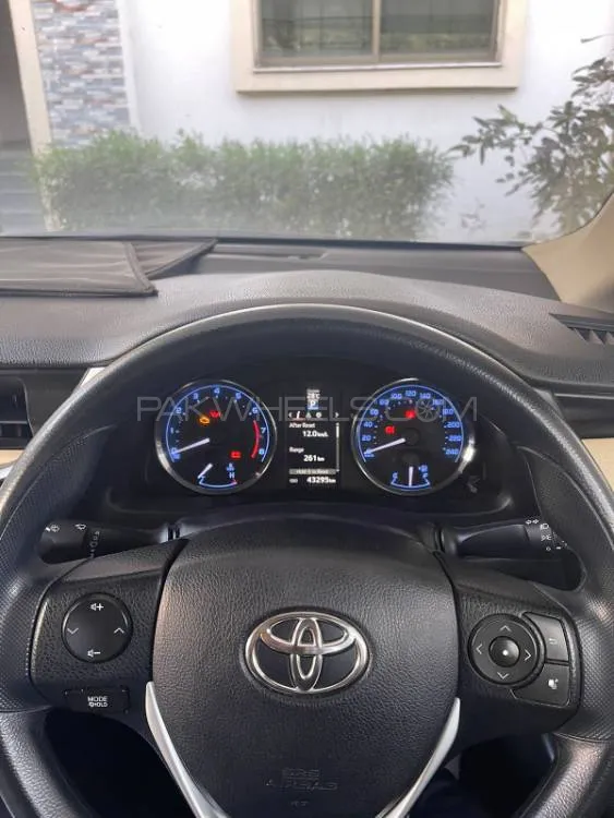 Toyota Corolla 2019 for Sale in Lahore Image-1