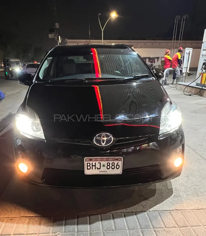 Toyota Prius 2011 for Sale in Karachi Image-1