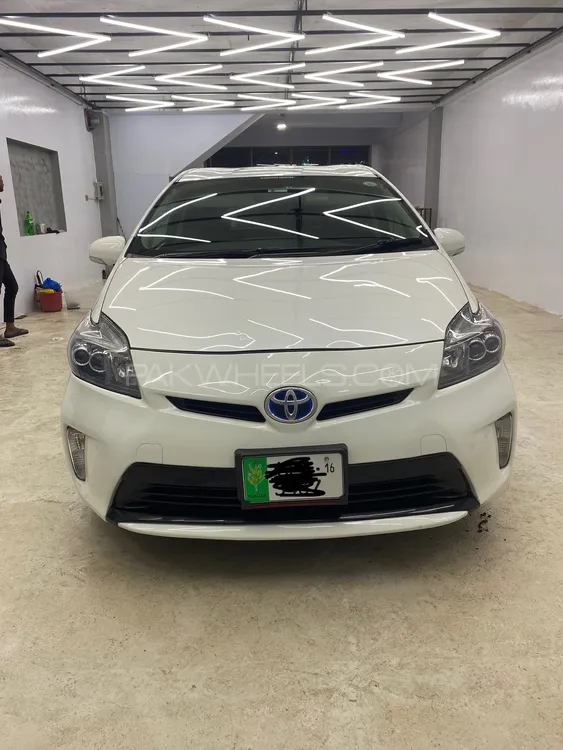 Toyota Prius 2012 for Sale in Lahore Image-1