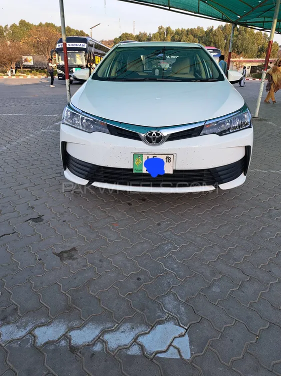 Toyota Corolla 2017 for Sale in Peshawar Image-1