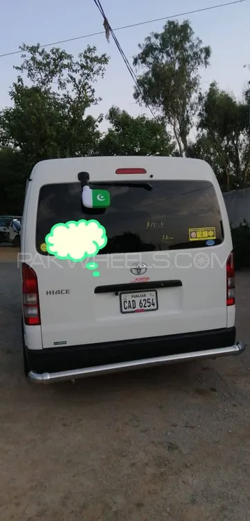 Toyota Hiace 2015 for Sale in Islamabad Image-1
