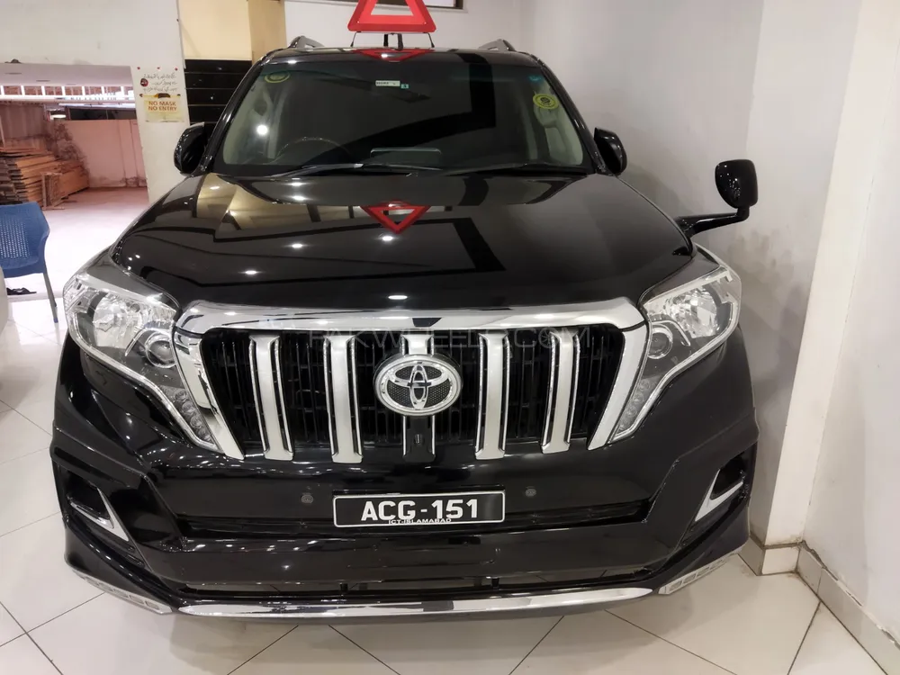 Toyota Prado 2011 for Sale in Peshawar Image-1