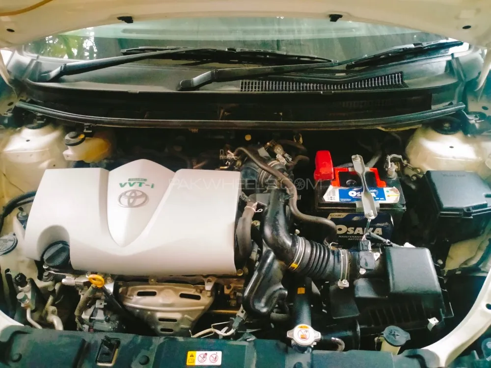 Toyota Yaris Sedan 2021 for Sale in Islamabad Image-1