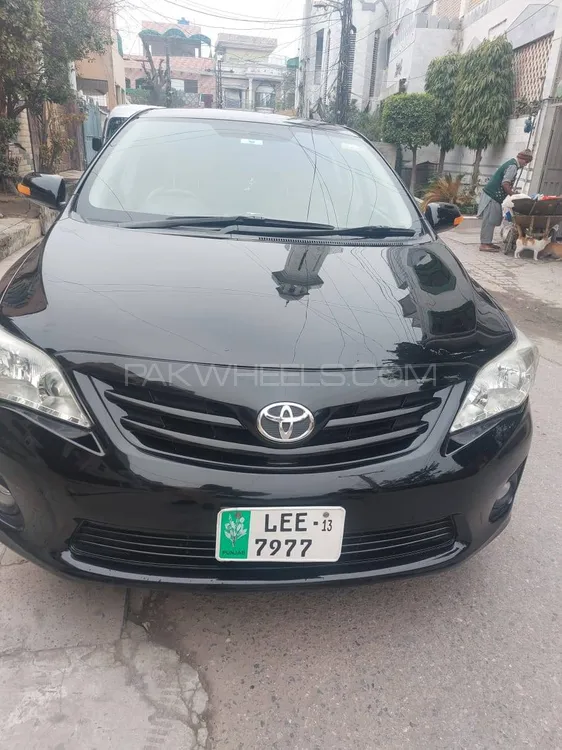 Toyota Corolla 2013 for Sale in Lahore Image-1