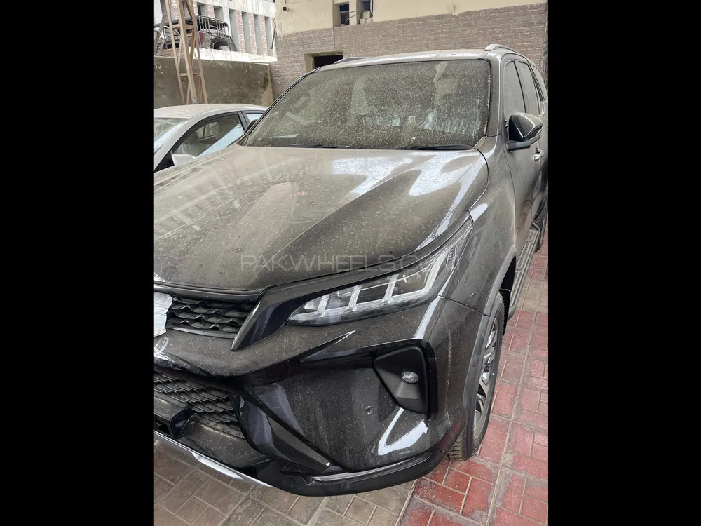 Toyota Fortuner 2023 for Sale in Multan Image-1