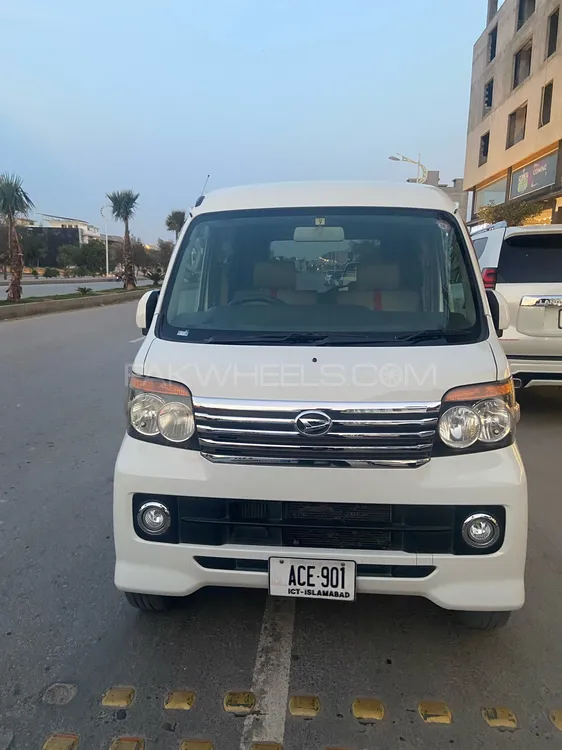 Daihatsu Atrai Wagon 2011 for Sale in Rawalpindi Image-1