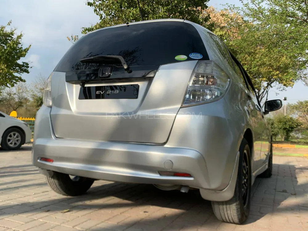 Honda Fit 2012 for Sale in Islamabad Image-1