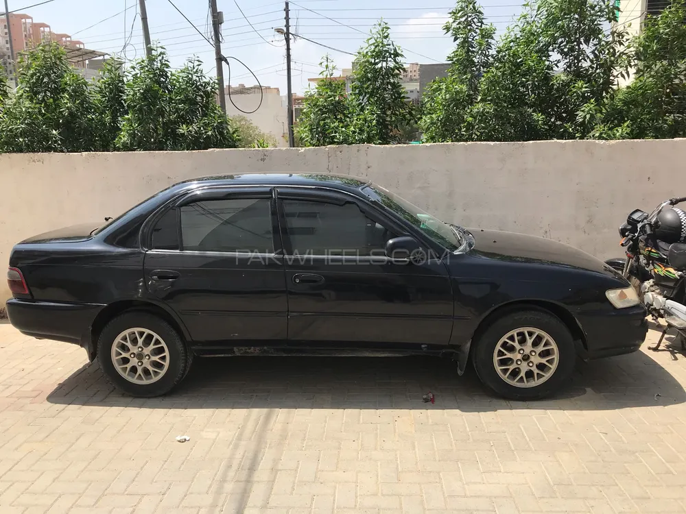 Toyota Corolla 2000 for Sale in Karachi Image-1