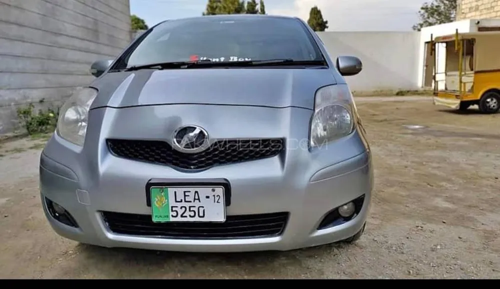 Toyota Vitz 2008 for Sale in Peshawar Image-1