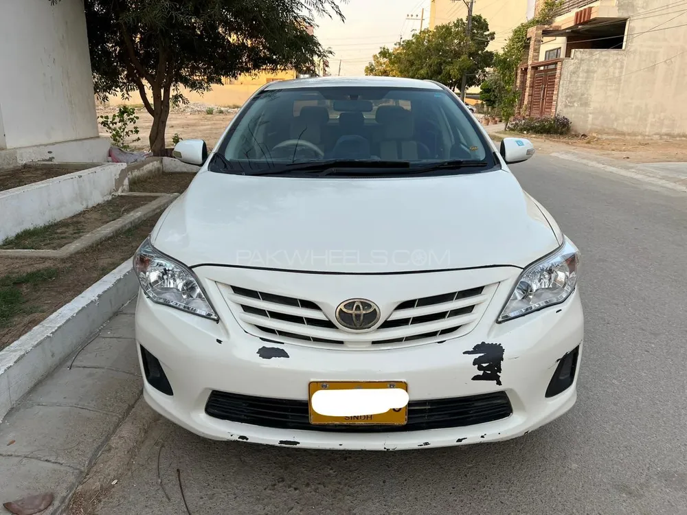 Toyota Corolla 2013 for Sale in Karachi Image-1