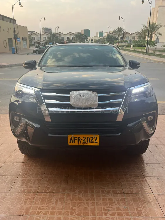 Toyota Fortuner 2021 for Sale in Karachi Image-1