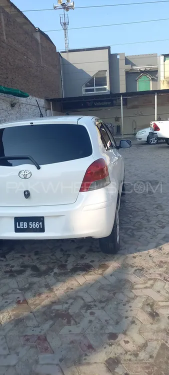 Toyota Vitz 2008 for Sale in Peshawar Image-1