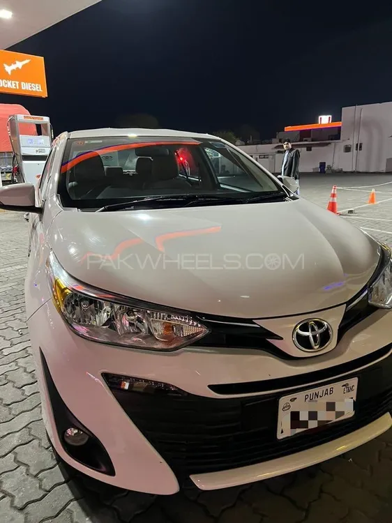 Toyota Yaris Sedan 2021 for Sale in Lahore Image-1