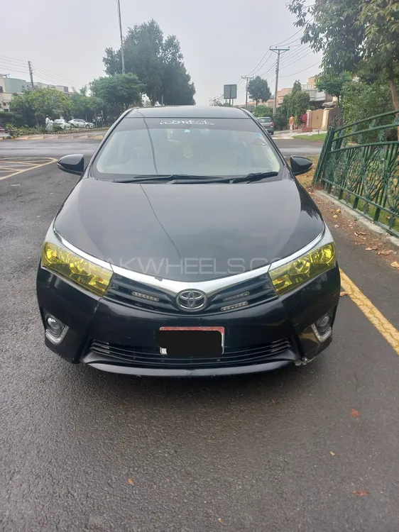 Toyota Corolla 2016 for Sale in Lahore Image-1