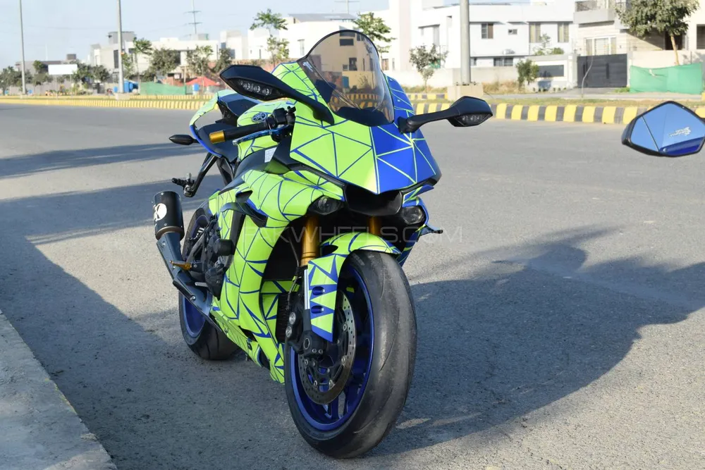 Yamaha YZF-R1 2016 for Sale Image-1