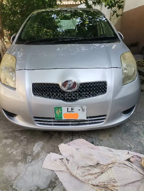 Toyota Vitz 2010 for Sale in Swabi Image-1