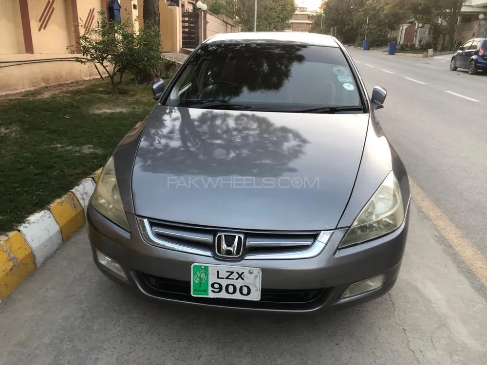 Honda Accord 2005 for Sale in Islamabad Image-1