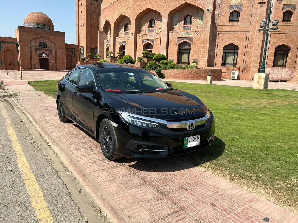 Honda Civic 2018 for Sale in Lahore Image-1